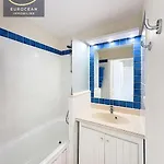 Bleu Marine - 6 Pers, Vue Mer, Bleu Marine Avec Piscine A Ocean Mae-0301 *